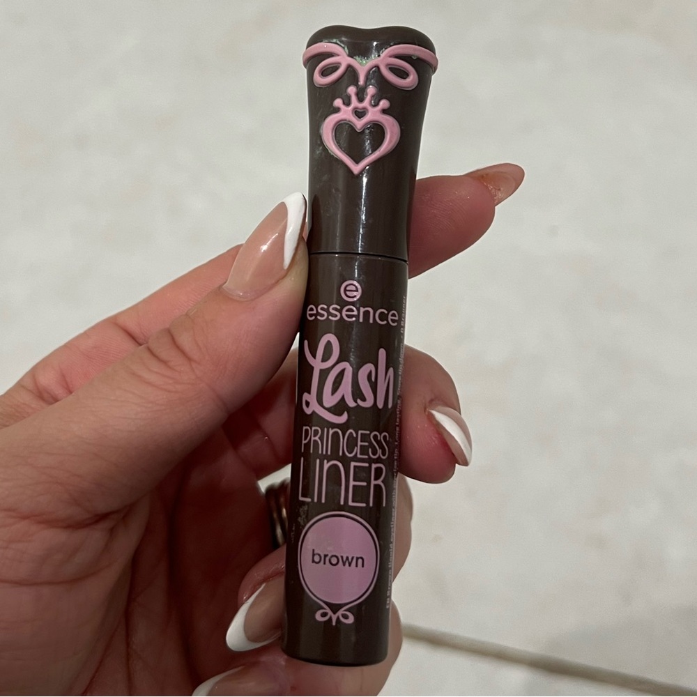 Essence Lash Princess Liner Brown